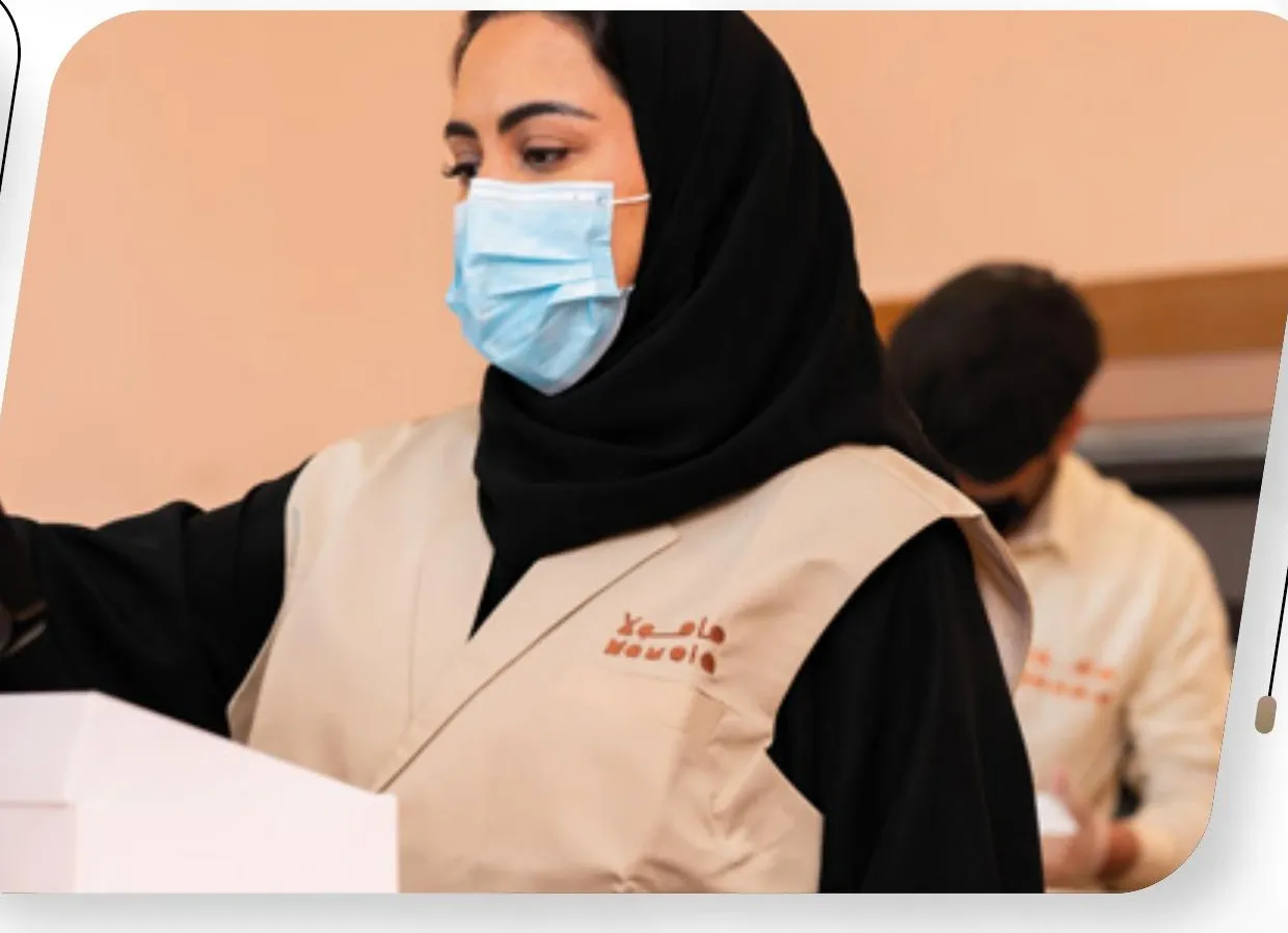 Mamool staff at counter